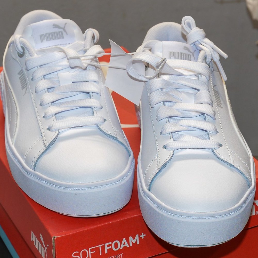 PUMA Ladies' Smash Platform Shoe WHITE